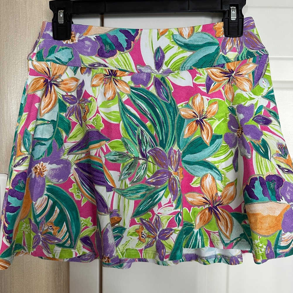 Dona Jo Court Skirt - Picture 2 of 5